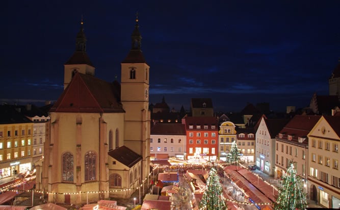 Vánoční trhy v Řezně nebo také Regensburgu.