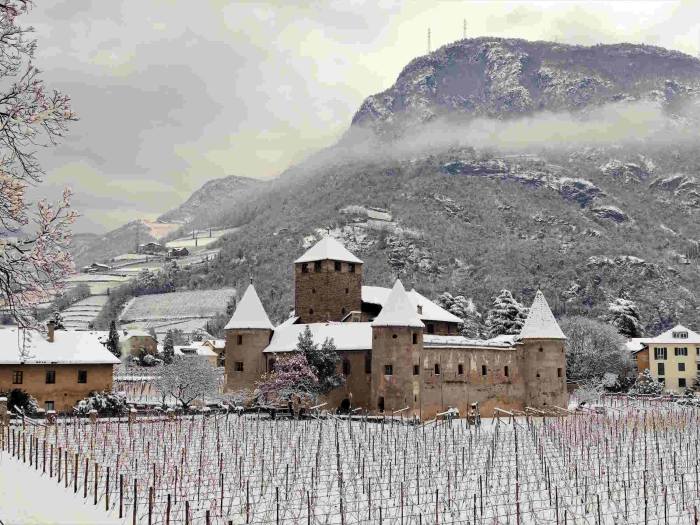 Zasněžený hrad Maretsch.