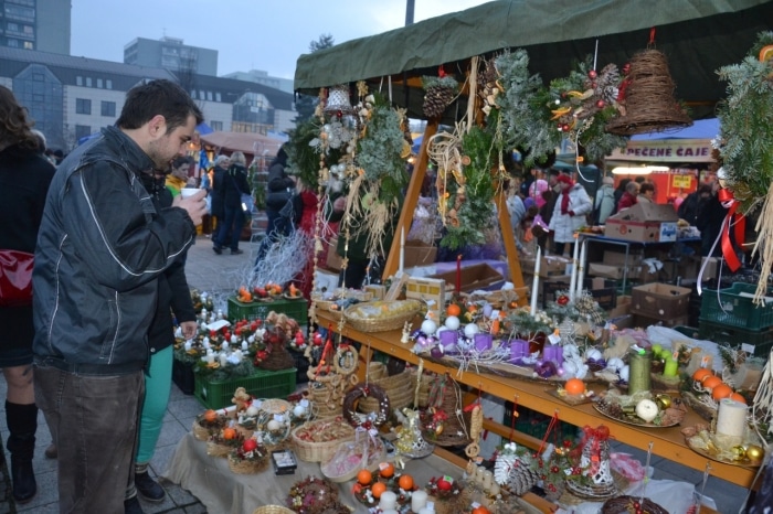 Adventní trhy v Třinci.