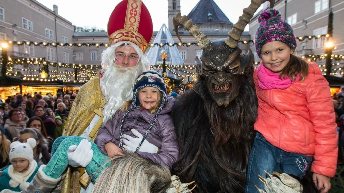 Mikulášská akce na trzích v Salzburgu.