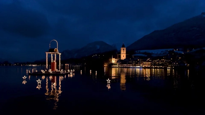 Lucerna na Wolfgangsee.