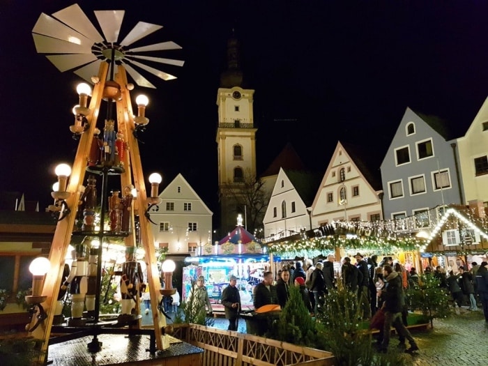 Vyzdobené centrum Weidenu.