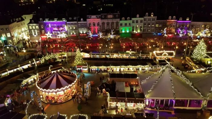 Maastrichtské adventní trhy.